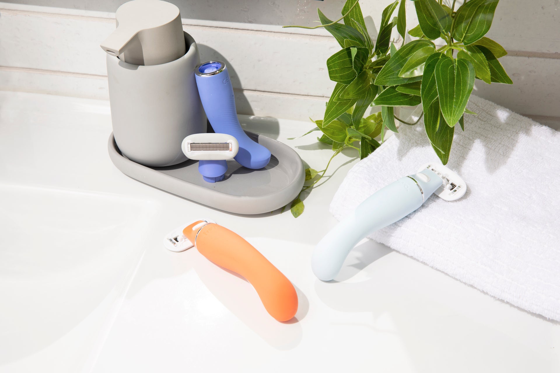 razor sex toy Electric Shaver Razors for Women 2-IN-1 Electric Razor for Womens Legs  Underarm Face Pubic Hairs Wet Dry Use Rechargeable Bikini Trimmer Hair  Removal main image 1