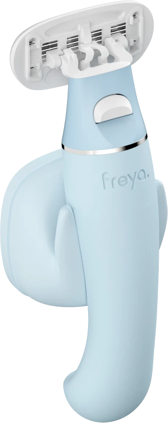 freya. duet holder, facing forward